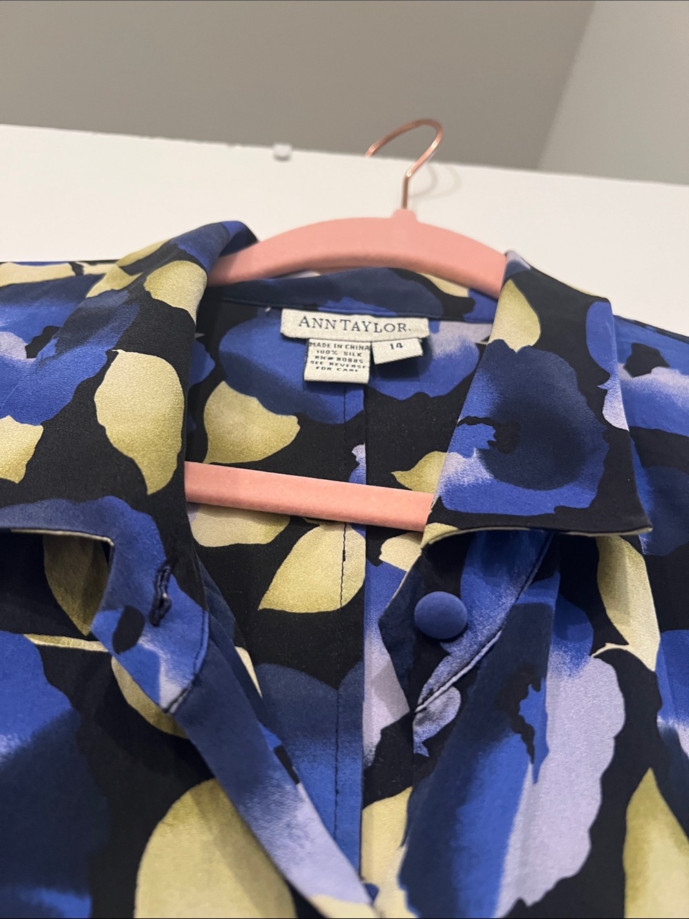 Ann Taylor Silk Blue and Yellow Floral Button-Front Sleeveless Blouse - Picture 3 of 11